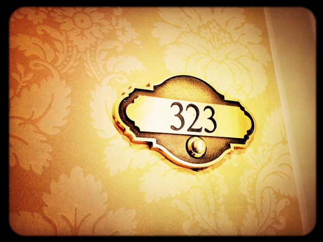 Room 323, mobile photography