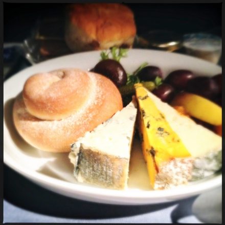 Cheese plate on United 934 from
