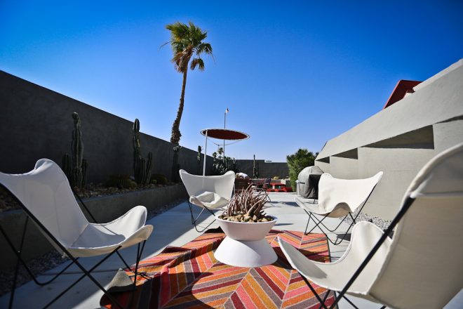 Hotel Lautner - groovy patio
