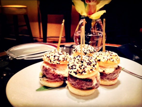 Orchid + Kobe sliders at Amber lounge (add hyperlink) = bar food at it's finest (mobile photography, Hong Kong)