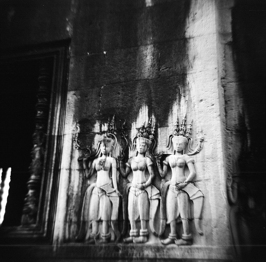  Khmer Statue Details