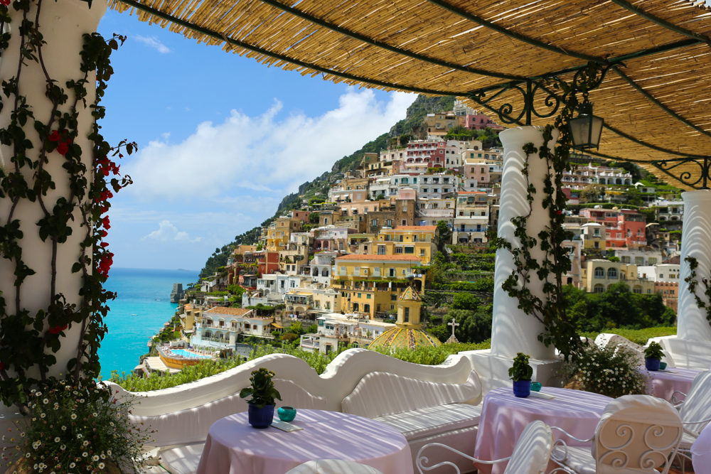 Dining and Drinks in Positano at Le Sirenuse - My Life's A Trip